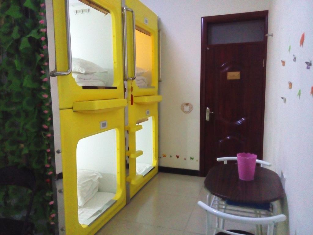 The Capsule Of My House In Luoyang Hostel Luoyang  Luaran gambar